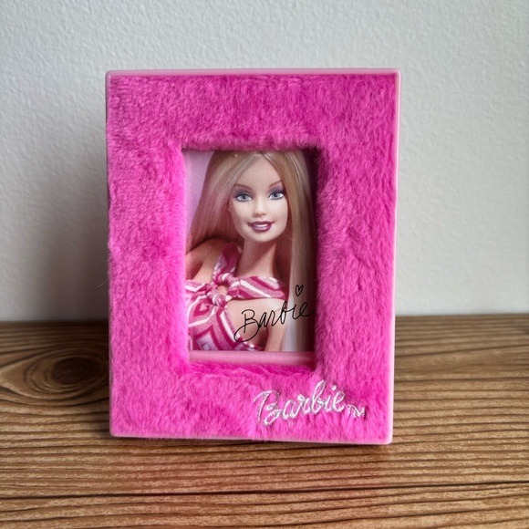 2002 Mattel Fluffy Soft Barbie Picture Frame From McDonald’s - Picture 2 of 7